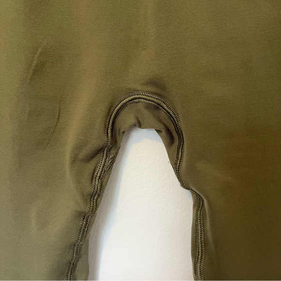 Gymshark Seamless Leggings Size Small Green Like New - Picture 6 of 7